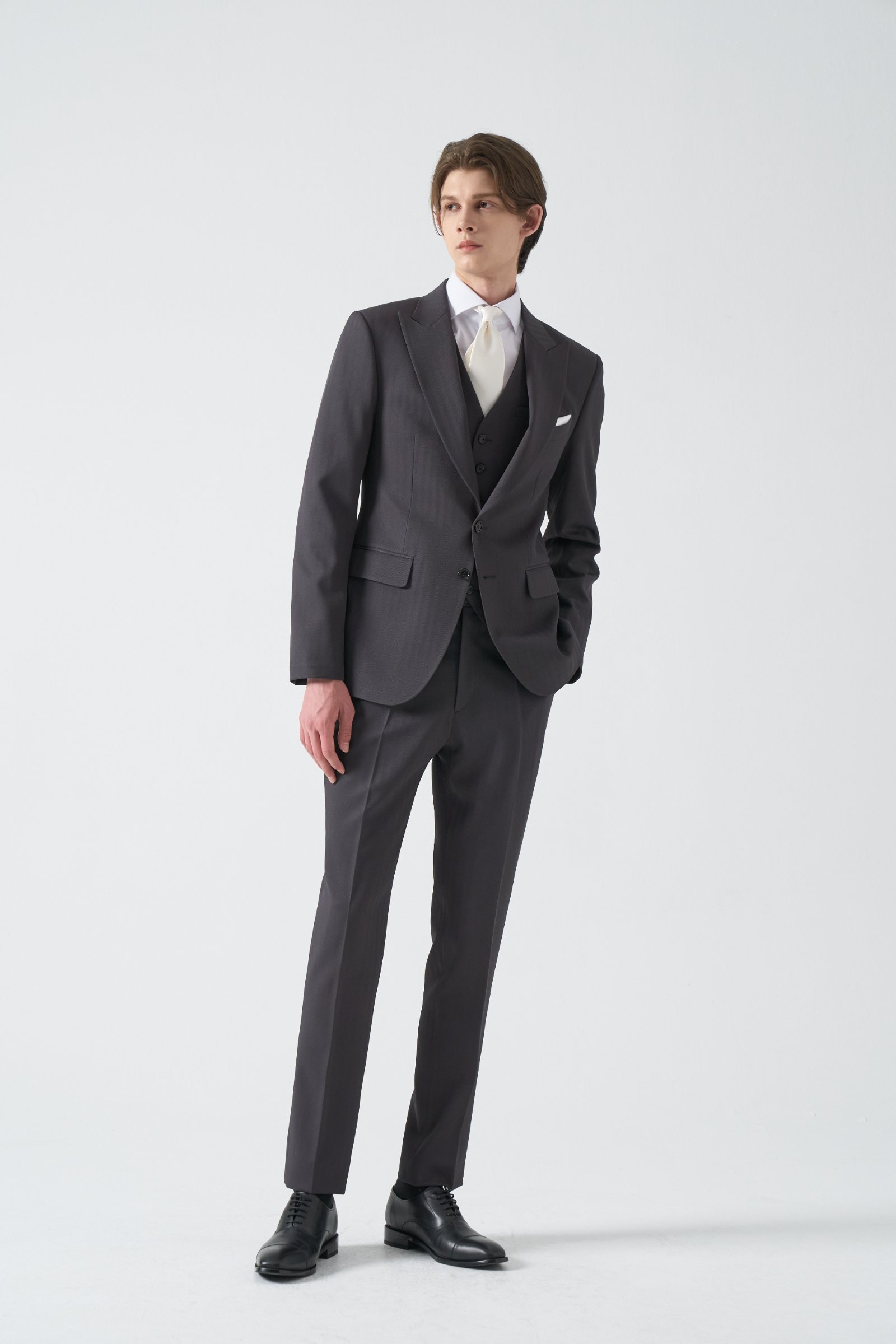 칸 그레이 KHAN GREY